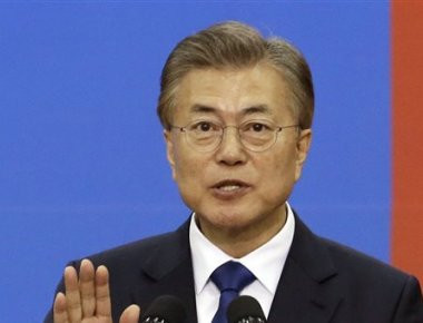 Συνάντηση με τον Κιμ Γιονγκ Ουν θα έχει ο νέος πρόεδρος της Ν. Κορέας Μουν Τζάε-Ιν
